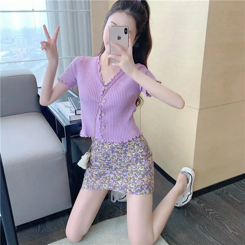 Женский летний комплект из двух предметов фиолетового цвета в винтажном стиле