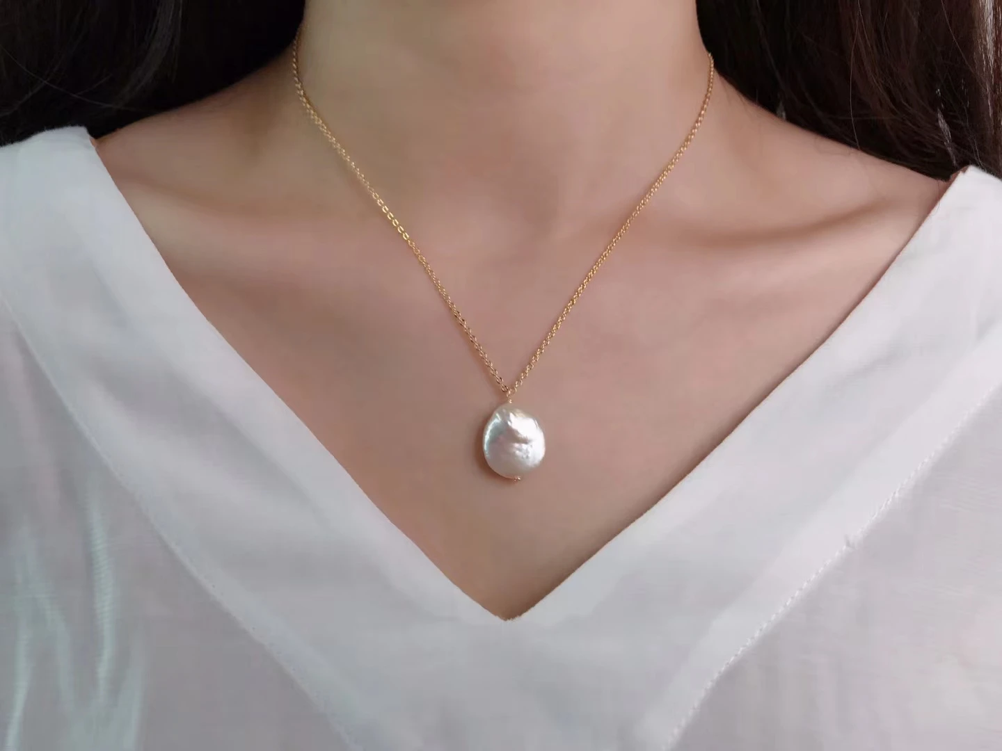 

KUGG 14K Gold Filled Pendant Necklace Natural Freshwater White Pearl Necklace Fashion Baroque Shape Pearl Jewelry for Women