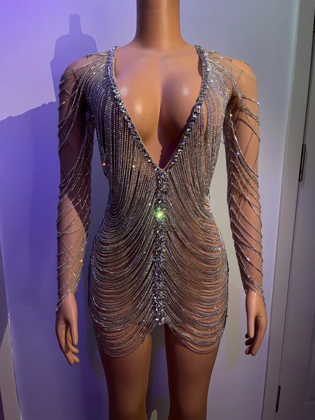 Соблазнительное платье стразы с цепочками сеткой на день рождения и выпускной