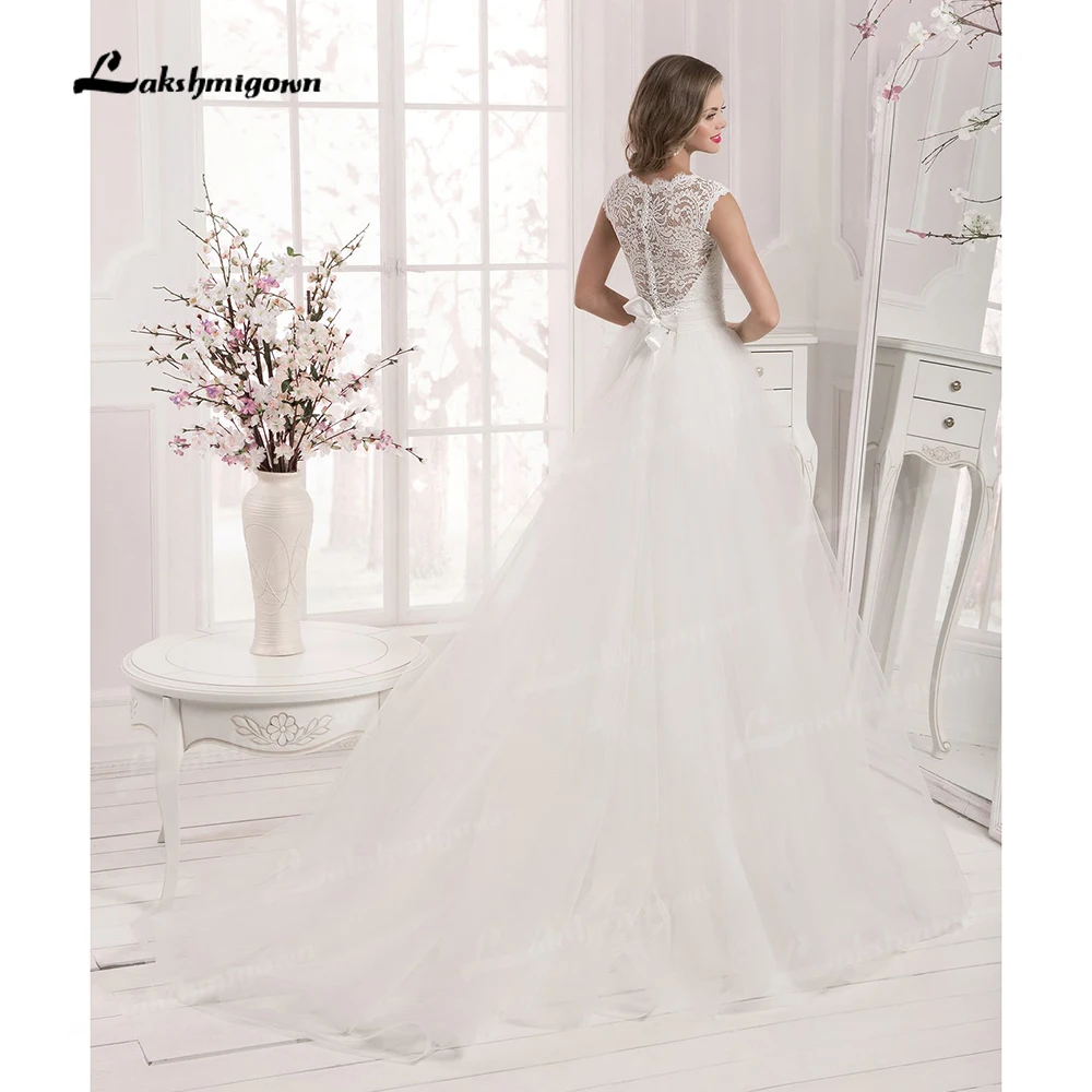 

Luxury Princess Ball Gown Lace Beading Wedding Dress O-neck Sleeveless Elegant Bride Gowns Sashes Bow Button Robes De Marie