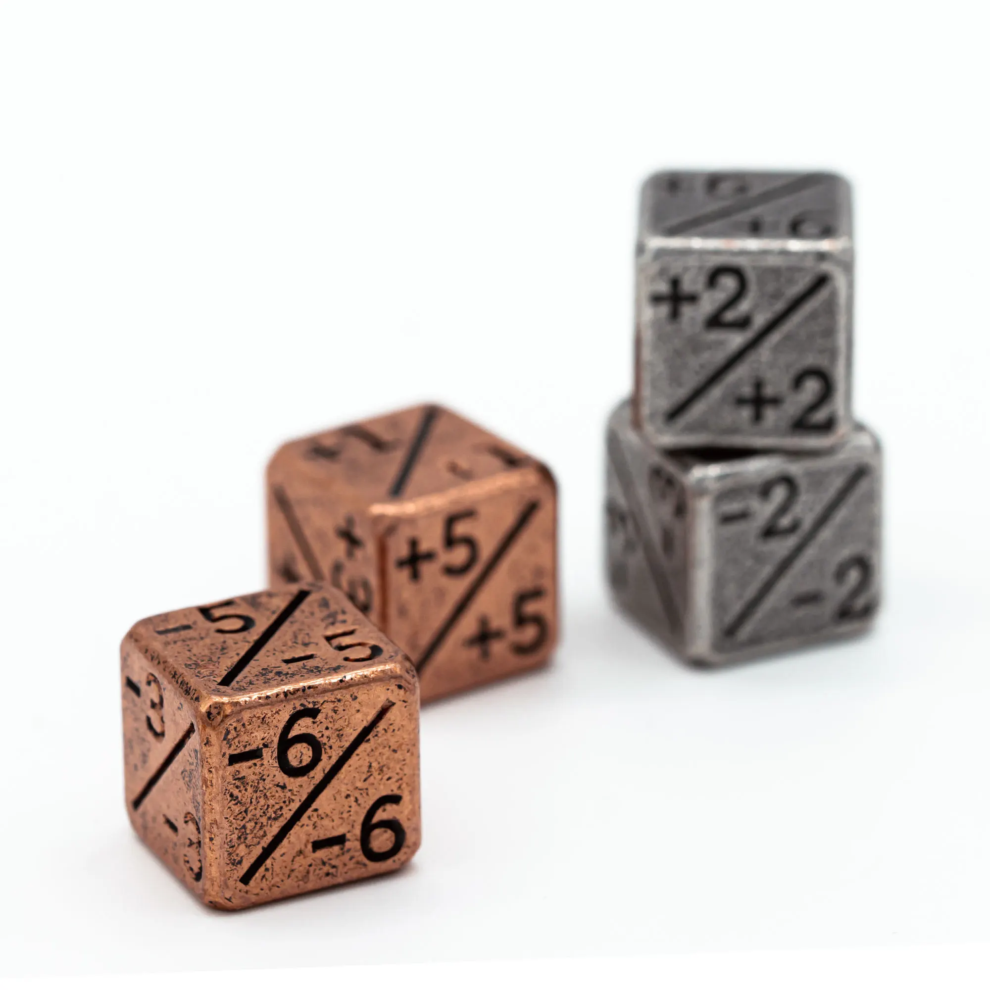 2 Pcs Metal Dice Counters 15MM include 1Pc Positive +1/+1 and 1 Pc-Negative -1/-1 D6 For Magic The Gathering CCG MTG | Спорт и