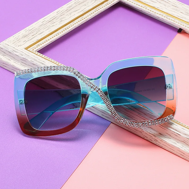 

2023 Kanye винтажные красочные большие алмазные солнцезащитные очки для женщин Большая оправа роскошные квадратные солнцезащитные очки со стразами
