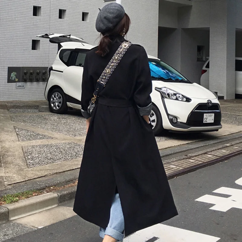 Женский классический однотонный плащ Mozuleva длинный Свободный с отложным