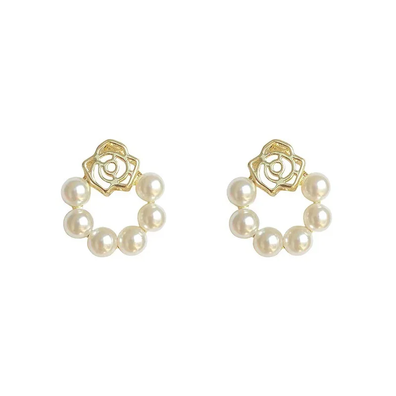 

Women's Retro Earrings, Niche Design, Exquisite French Hollow Rose Pearl Earrings, Ear Clips