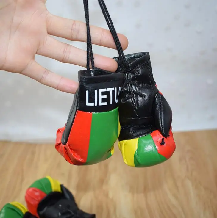 Новые брелоки в виде боксерской перчатки с имитацией национального флага из ПВХ