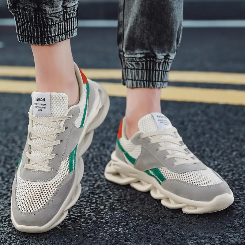 

2021 New Trend Blade Running Men's Shoes Men Casual Male Sneakers Men Comfortable Lightweight Wild Shoes Cushioning Men Sneakers