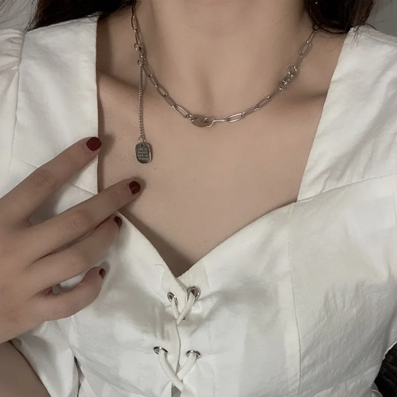 

Pig Nose Patchwork Necklace Female Wind High Fashion Sense Titanium Steel Collarbone Chain Cold Wind Accessory
