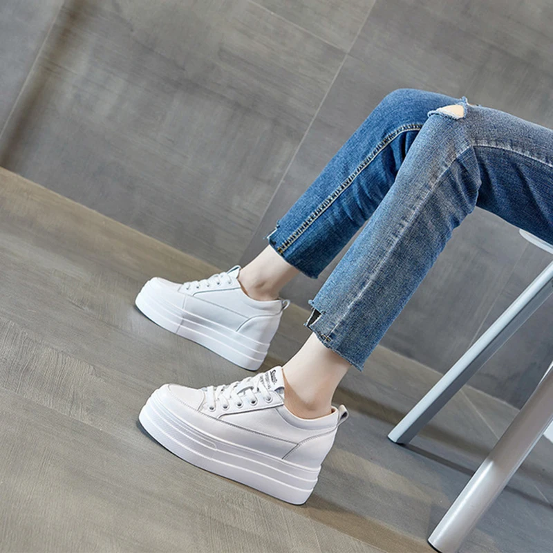 Кроссовки женские на платформе массивная подошва скрытый каблук повседневная