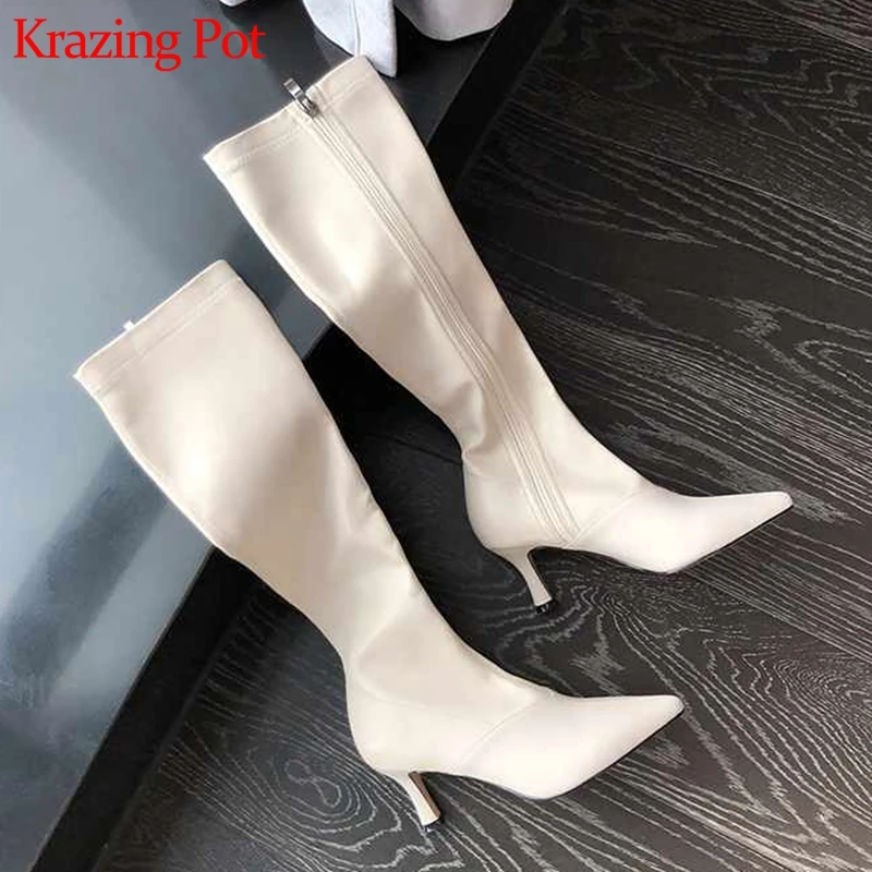 Krazing pot/Брендовая обувь из коровьей кожи; Зимние красивые сапоги до колена с острым носком на высоком каблуке-шпильке в сдержанном стиле; l22