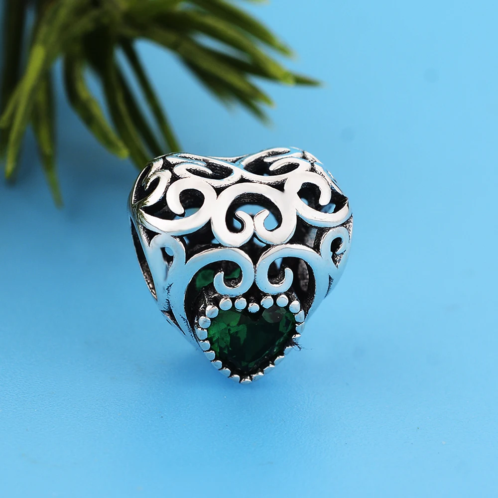 С украшением в виде кристаллов перфорированная ткань, на день рождения, в форме сердца, очаровательные, подходят к оригиналу браслета и ожер...