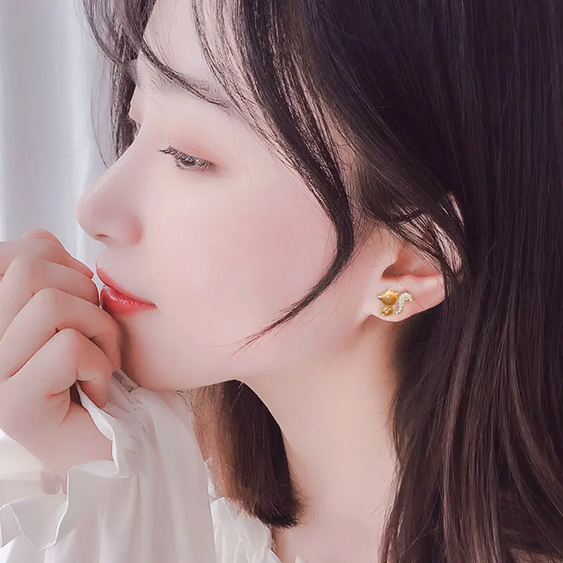 Милые желудь серьги с белками асимметричные Новинка животное ювелирные изделия