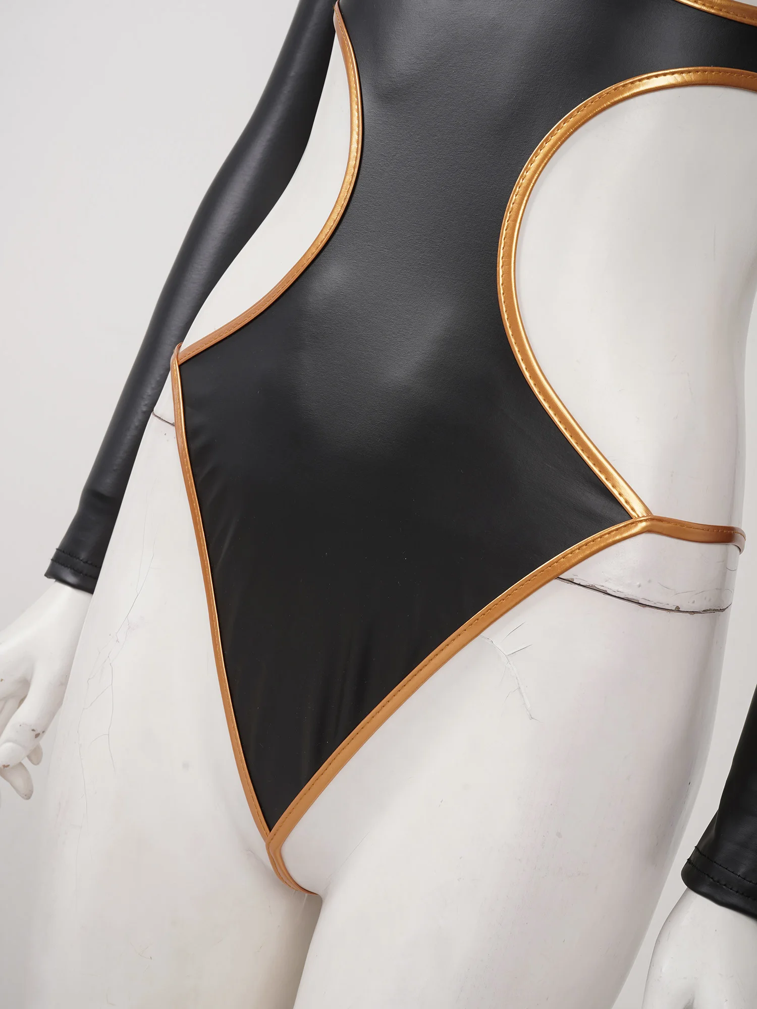 

Sexy Lingerie Women Wetlook Patent Leather Bodysuit Halter Neck Long Sleeve Backless Erotic Hollow Out Catsuit Swimwear Clubwear