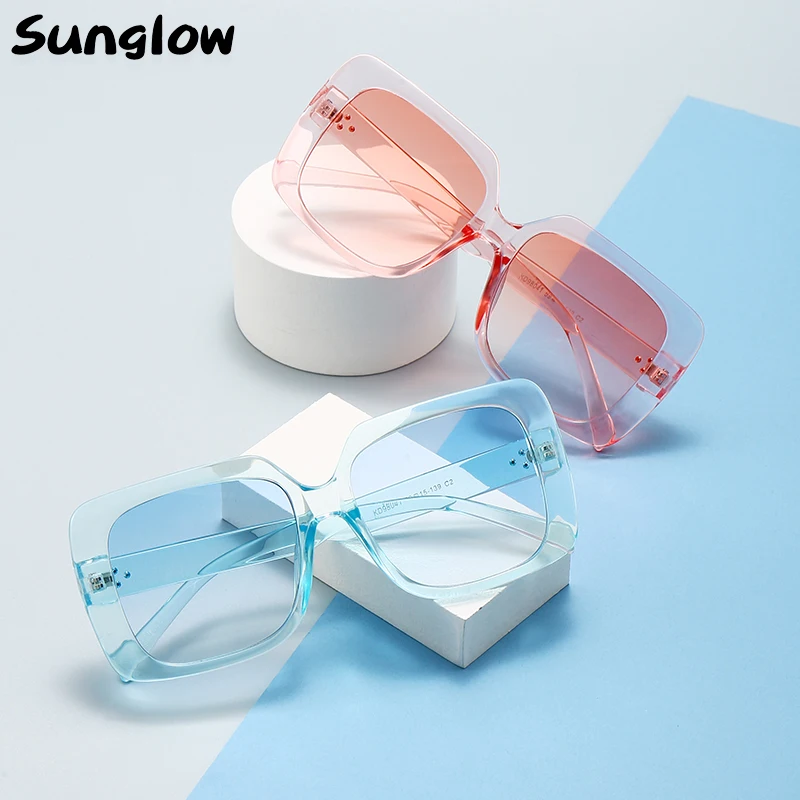 Солнцезащитные очки Sunglow женские прямоугольные цветные 2021 стильные оттенки с