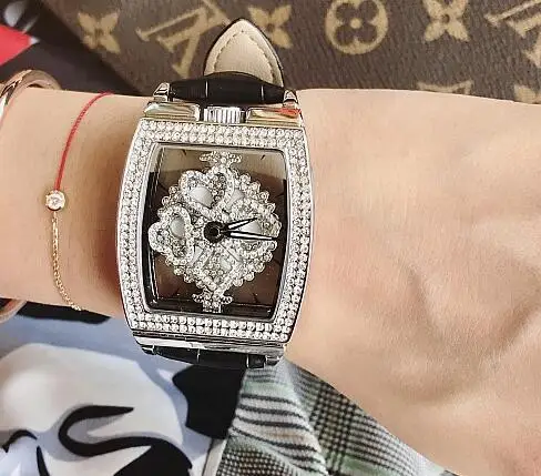 Black silver Новое поступление Женские часы с полой поверхностью кварцевые часы модные повседневные Кристальные бриллиантовые роскошные женские часы наручные часы для девушек Подарок - Цвет: Black silver