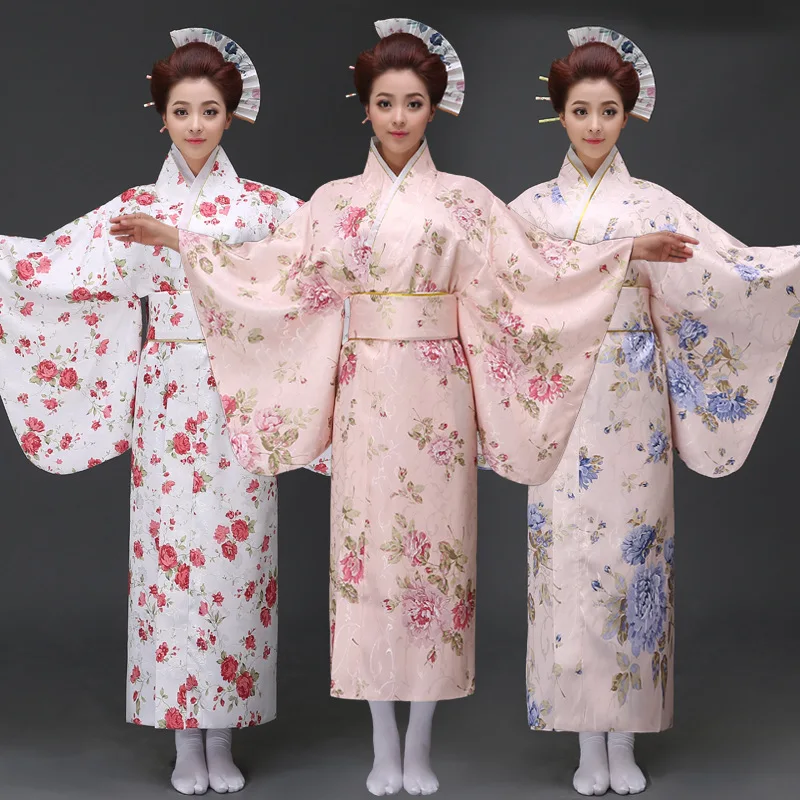 Японское кимоно. Кимоно женское юката. Национальная одежда Японии юката. Национальное кимоно Япония. Кимоно Япония традиционное.