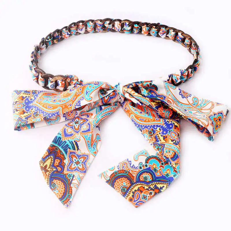 Шорты женские джинсовые Джинсовые шорты с декоративной цепочкой эластичной