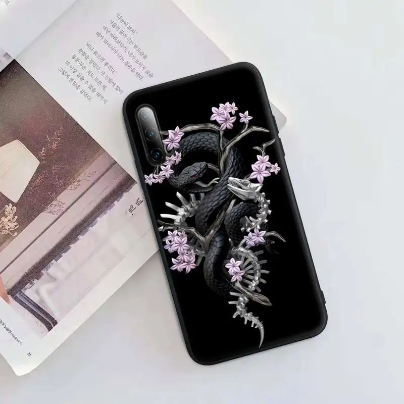 

Hand Snake Flower Painting Black Matte Phone Case For Huawei P9 P10 P20 P30 P40 Lite Pro P Smart 2019 2020 Cover