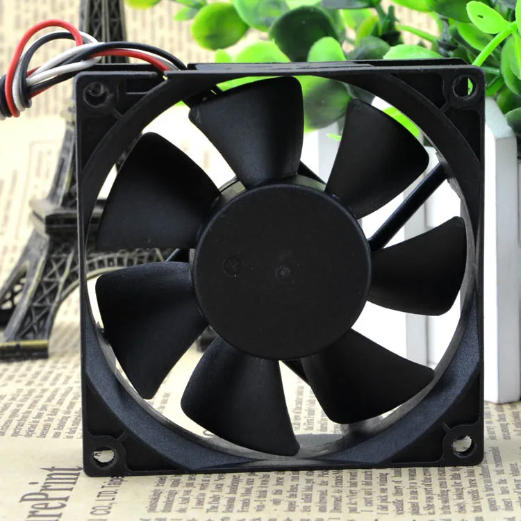 

Taiwan Adda 8025 12V 0.55A 3-Wire AD0812XB-A73GL Max Airflow Rate Chassis Fan