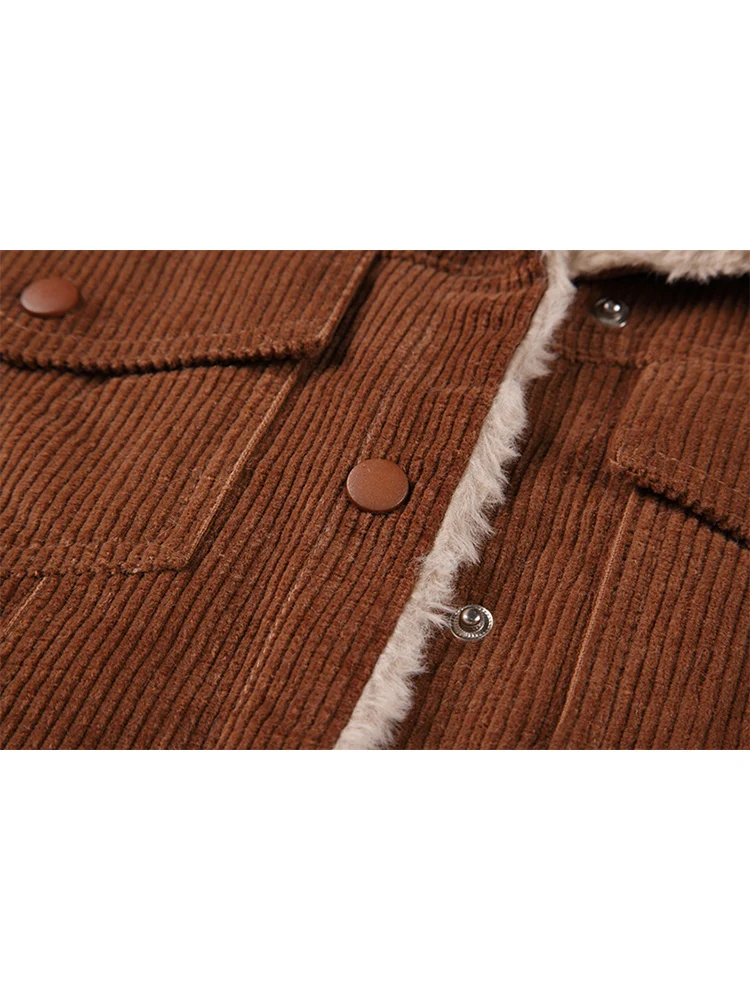 Женская шикарная блестящая куртка свободная теплая плотная однобортная