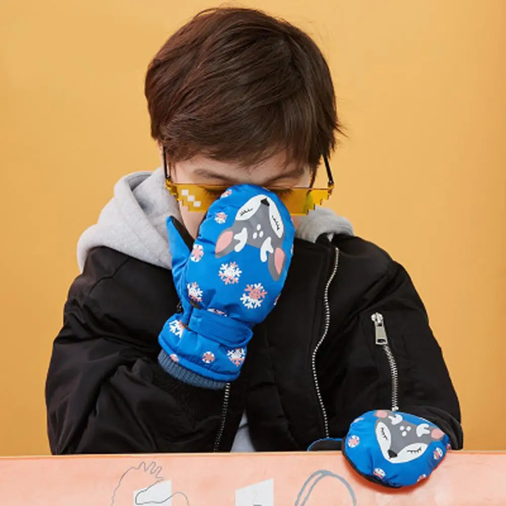 Зимние перчатки для детей мальчиков и девочек с милым принтом олененка теплые