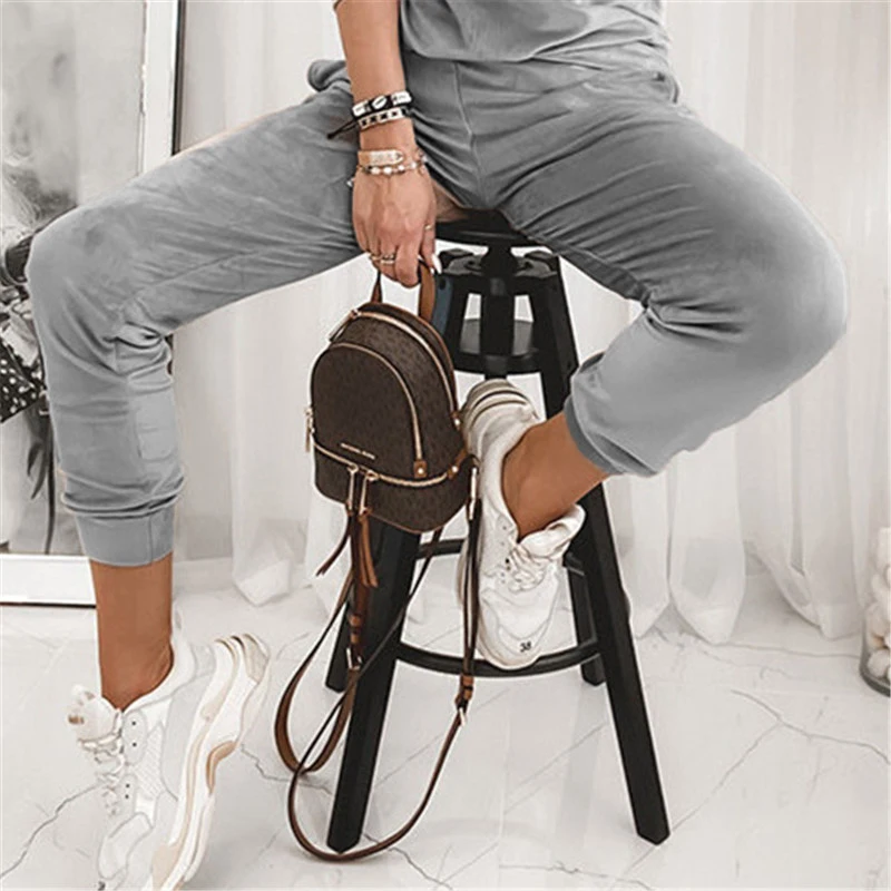 

Elegant Solid Velvet Ladies Outfits Pullover Blouse Tops + Jogging Trousers Sport Suit Autumn Casual Slim Women Running Wear Set