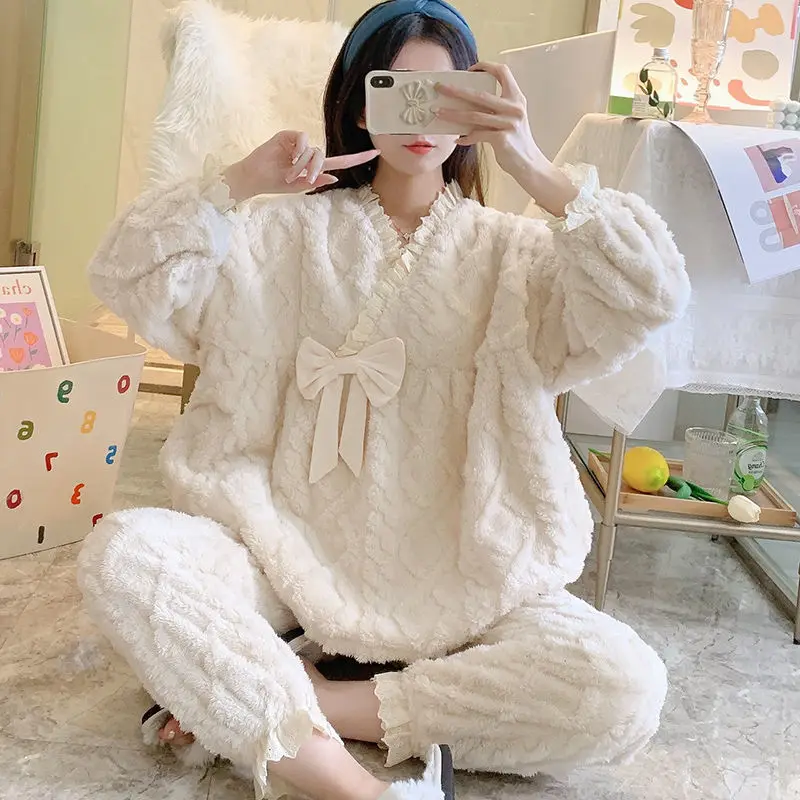 Coral Velvet Pajamas Women's Spring and Winter Thickened Warm, Sweet and Lovely Flannel Home Clothes Two-piece Suit for Women