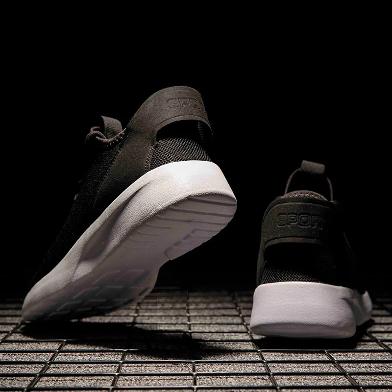 

Sapatos Casual Mens Casual Shoes Slip On Fashion Men Man White Luxury Sneakers Light Breathable Work Causal For