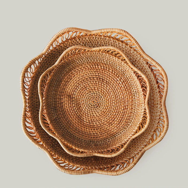 

Rattan Wavy Storage Tray Fruit Plate Handmade for Snack Food Bread Picnic Woven Basket Multifunction Household Decoration
