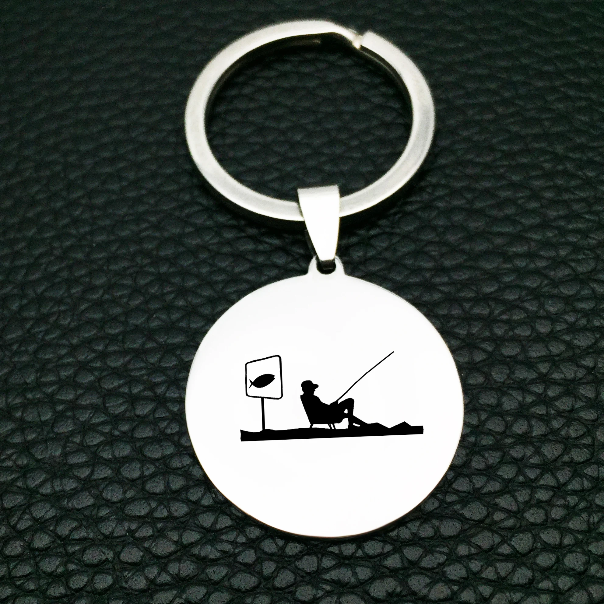 

Personality Fishing Keychain High Polished Stainless Steel Disc Keychains Jewelry for Men and Women YP7441