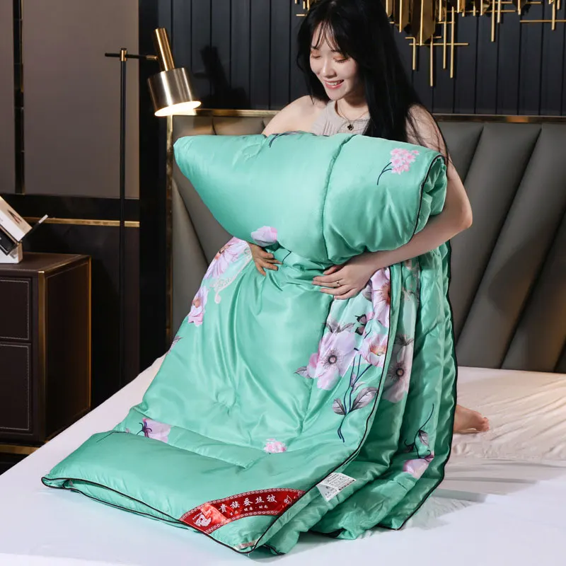 

Filling Mulberry Silk Duvet Quilt Embossing And Reactive Printing Flower High Grade Silk Bedding Comforter Weighted Blanket