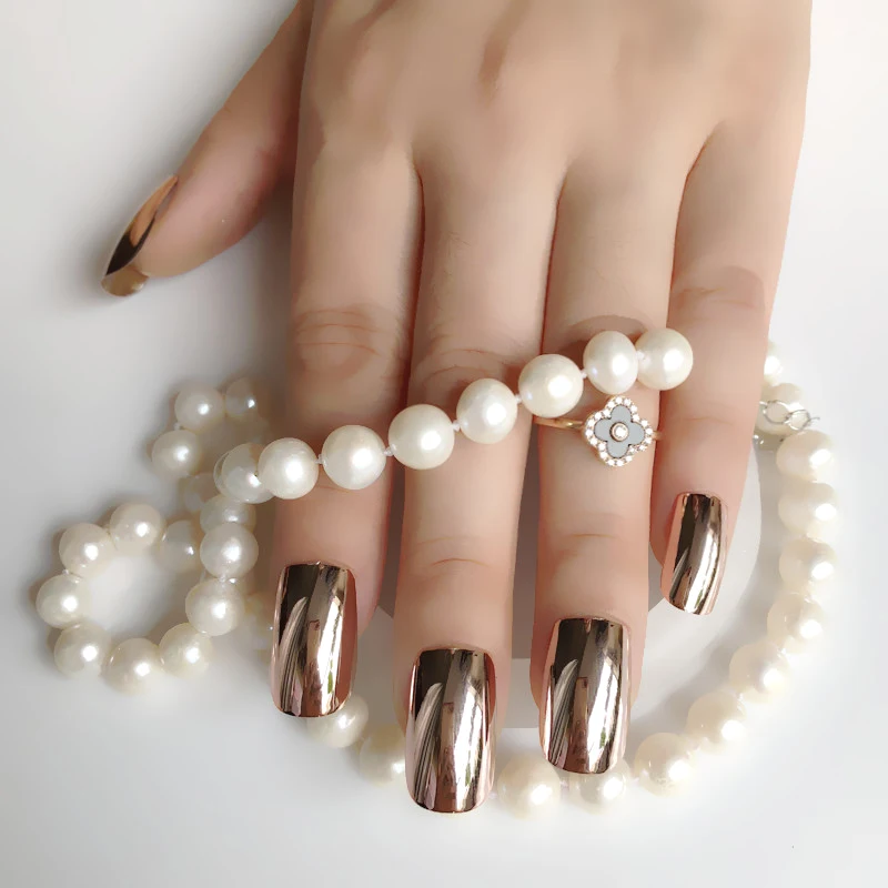 

24pcs/kit DIY Gorgeous Mirror UV Acrylic Nails Champagne Flat head Extra Long False Nails Metallic Style Nail Tips Easy to use