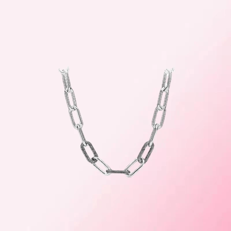 

Парное колье из серебра 925 пробы с надписью «Make PanDO» в масштабе 1:1