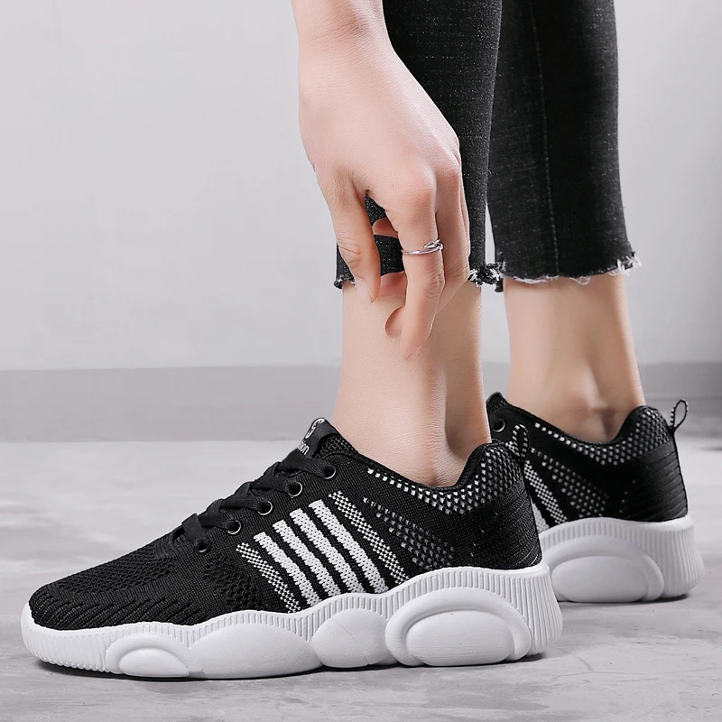 

New Mesh Women Sneaker Breathable Cross Tie Platform Round Toe Casual Sport Lace Up Shoes Female Sneakers Shoes Woman
