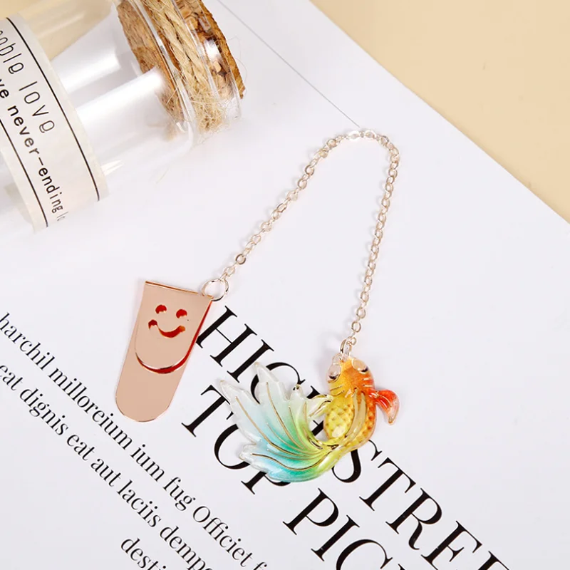 Комплект из 2 предметов Kawaii Цвет подвеска в виде золотой рыбки Закладка