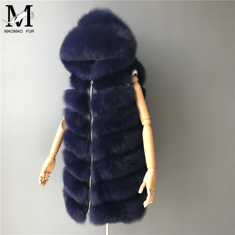 Жилет женский полосатый из натурального Лисьего меха на молнии с капюшоном |