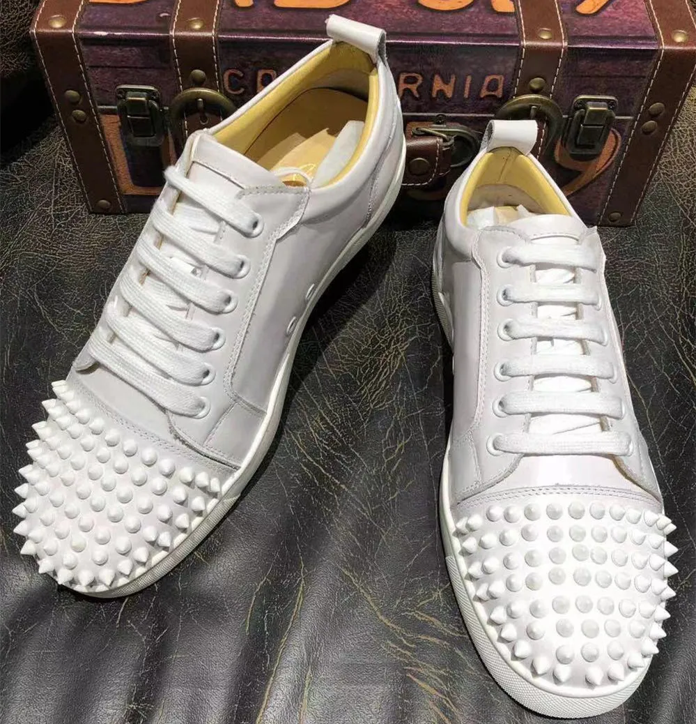 Кроссовки мужские кожаные на плоской подошве с красной подошвой | Обувь