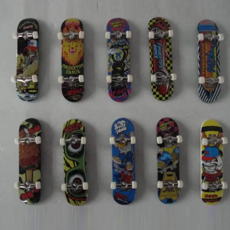 

Mini Alloy Finger Skating Board Bikes Venue Combination Children Skateboard Ramp Track Educational Set Toy for Kid Birthday Gift