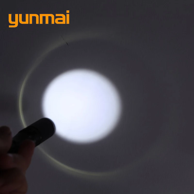 Оптовая цена 1000 lumensPortable Mini flash светильник 1 Режим Водонепроницаемая AAA battrey