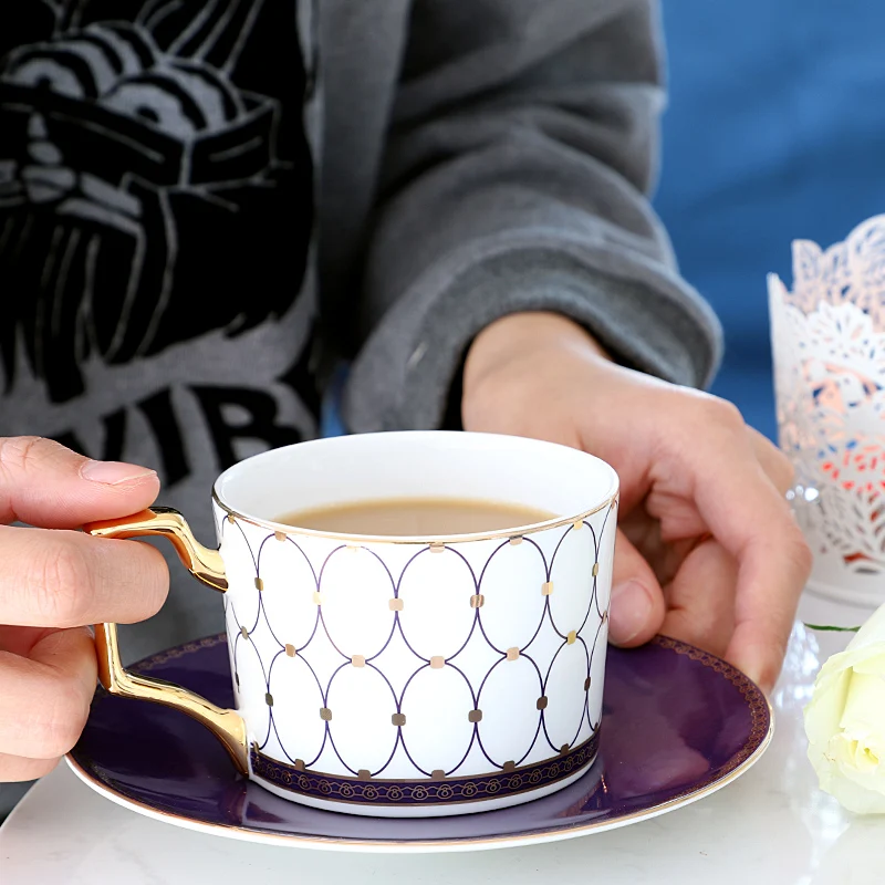 

Ceramic Travel Coffee Cup And Saucer Set Eco Friendly Drinkware Cup And Saucer European Tazas Originales Reusable Mug BD50CS