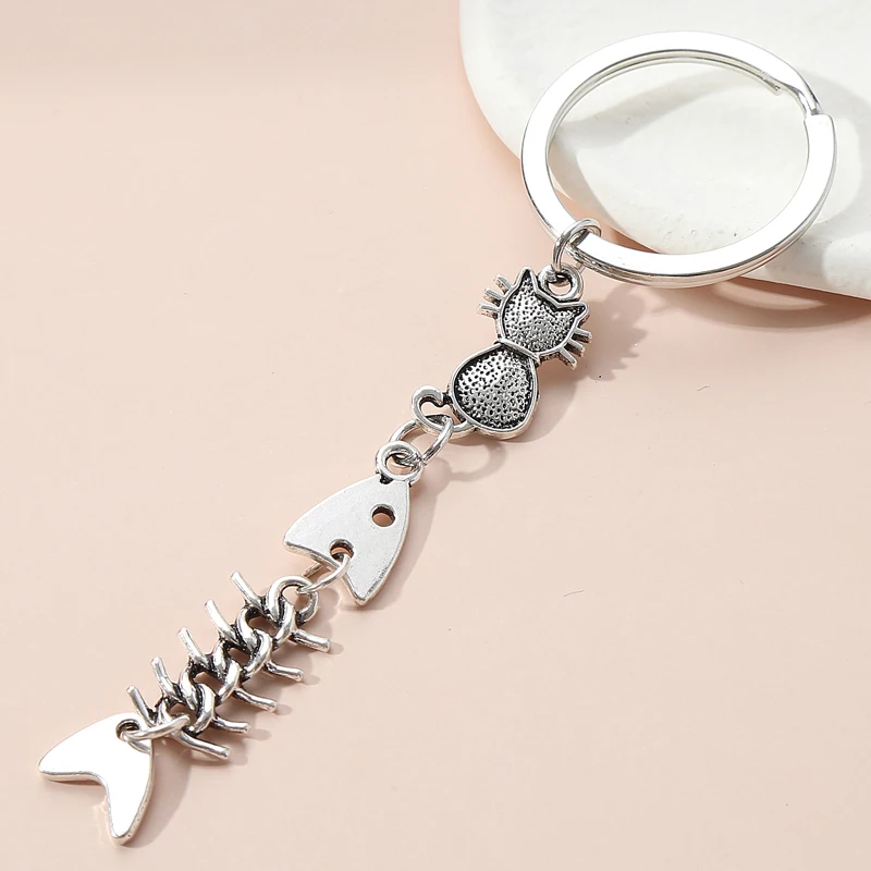Милый брелок для ключей в виде кота рыбьей кости металлический подарок животного