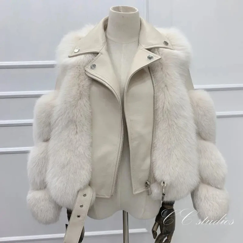 

Winter Motorcycle Pu Leather Splicing Faux Fox Fur Coats Women New Turn Down Collar Zipper Warm Coat Women Short Women Clothing
