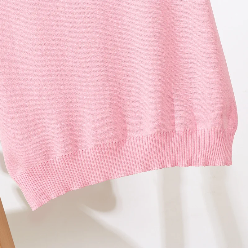 Женская трикотажная футболка с круглым вырезом однотонная облегающая бисером