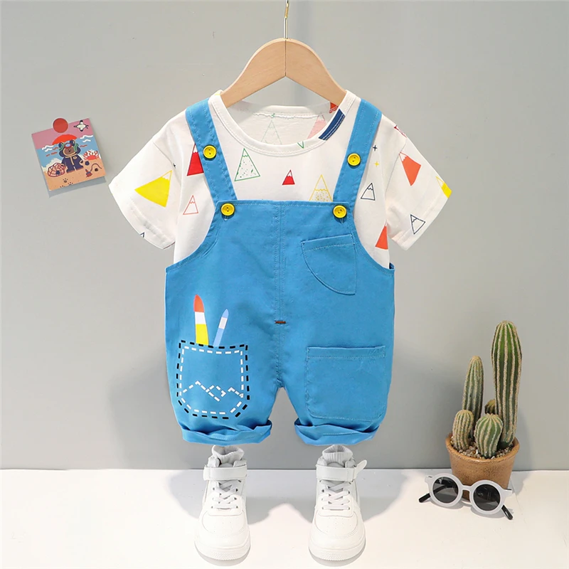 

Комплект летней одежды для маленьких мальчиков и девочек, Повседневная стильная одежда для малышей, футболка с коротким рукавом, комбинезо...