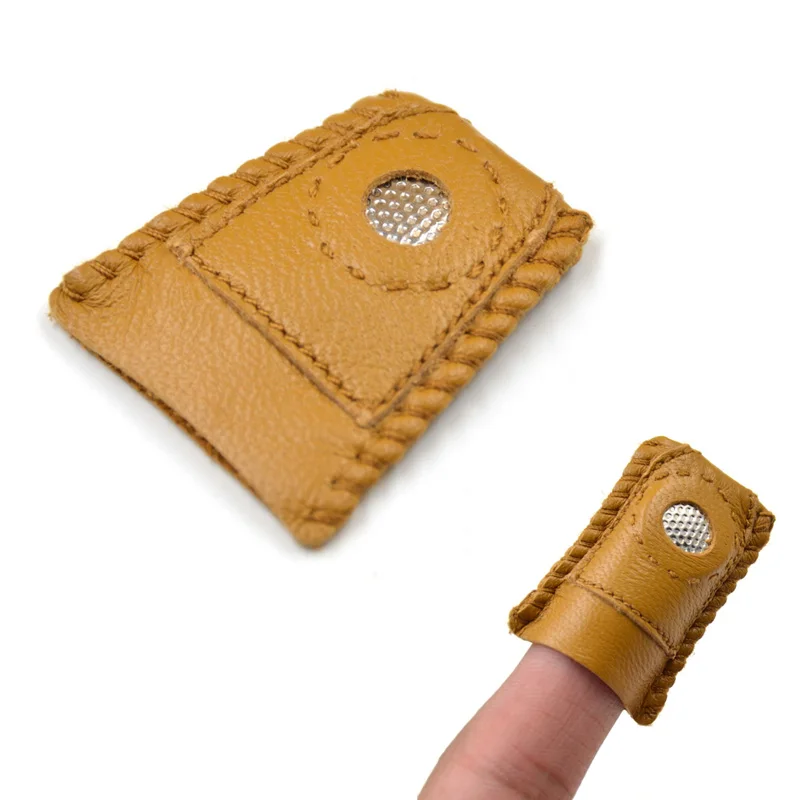 Наперсток для монет из синтетической кожи с металлическим наконечником