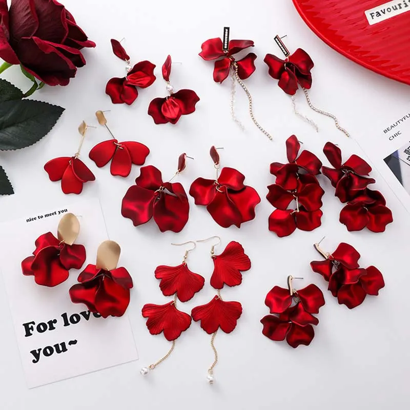 

Petal Pearl Earrings Women Rose Tassel Vintage Earings Korean Sweet Pendiente Red Temperament Jewelry New Fashion Gorgeous Gifts