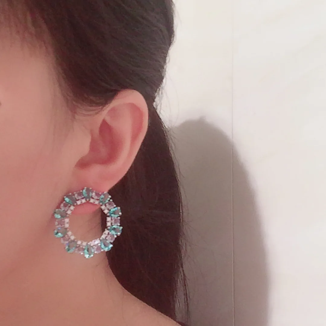

Blue circle earrings S925 silver needle temperament hipster ins online celebrity transparent crystal flower earrings earrings