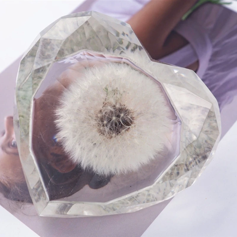 

2022 New Large Faceted Heart Resin Mold 3D Diamond Crystals Heart Resin Mold Crafts Tools