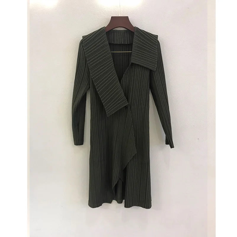 

Sanzhai Pleated Dress women's mid long 2021 spring and summer new big Lapel cardigan two button front split skirt