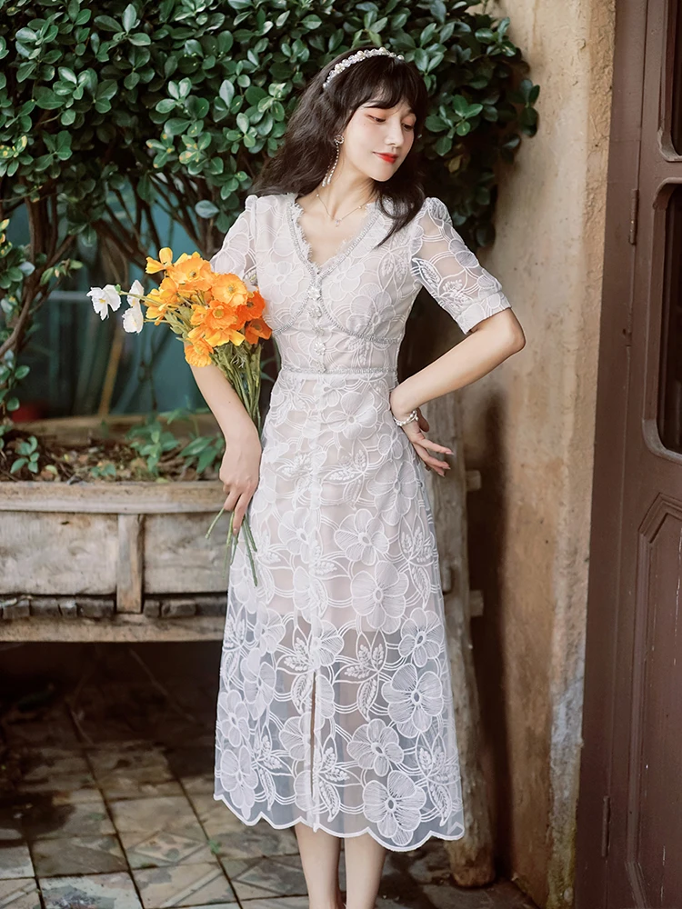 Женское вечернее платье с V-образным вырезом модельное трехмерной вышивкой и