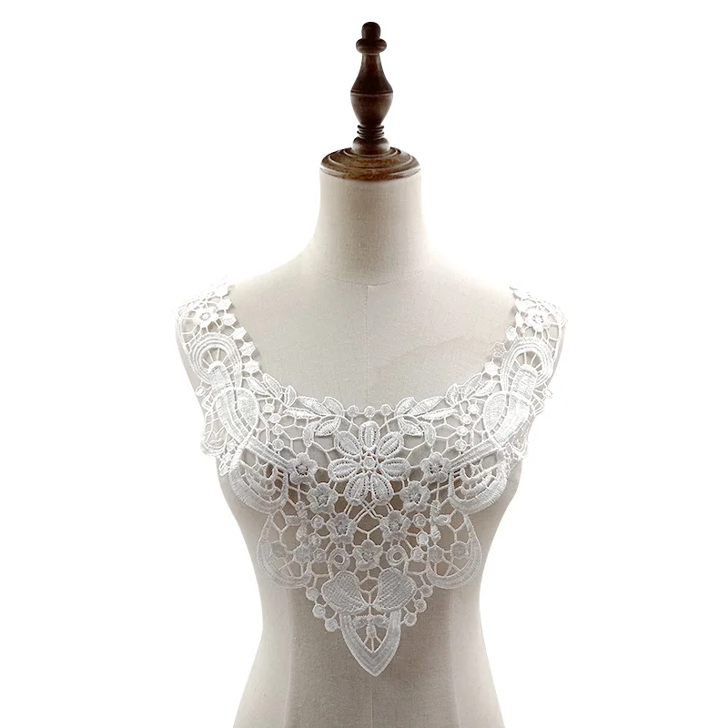 Кружевной воротник